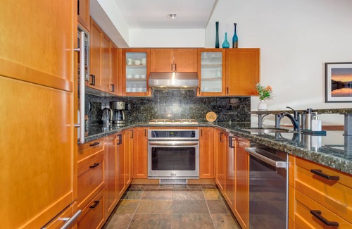 Village North House | Montebello 4864 - Air Conditioning, Private Hot Tub, Mountain Views, Close to Village