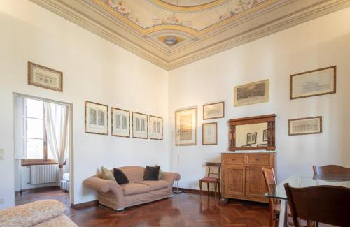 Santa Maria Novella Apartment | Montebello Elegant by Mmega