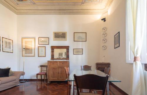 Santa Maria Novella Apartment | Montebello Elegant by Mmega