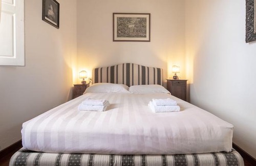 Santa Maria Novella Apartment | Montebello Elegant