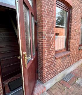 Itzehoe Apartment | Monteur Unterkunft Itzehoe freistehendes Haus mit Garten & WLAN