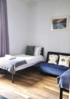 Leith Apartment | Montgomery Central Apartment