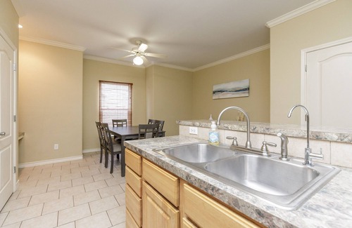 Corpus Christi House | Monthly Rates for 3 Bedroom | Pool | Blocks from the Beach | Optional ATV