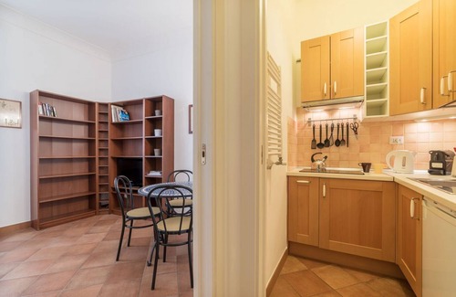 Monti Apartment | Monti 4pax Apartment - few steps from Colosseum