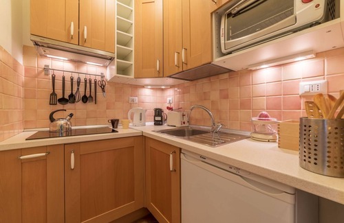Monti Apartment | Monti 4pax Apartment - few steps from Colosseum