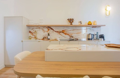 Quartier de Rochechouart Apartment | Montmartre Rochechouart - 1 Bed Apt, Sleeps 2