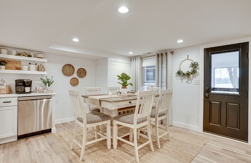Northwest House | Montpelier Lake House w/Deck, Dock & Fireplace!