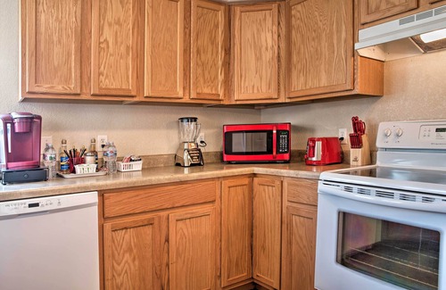 Montrose House | Montrose Townhome 13 Mi to Black Canyon Nat’l Park