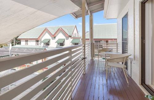 Montville House | Montville Attic - The Epitome of Comfort & Convenience in the Heart of Montvillle
