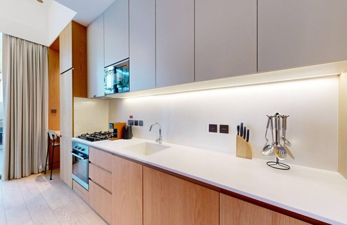 Al Satwa Apartment | Mood 45 - Deluxe Studio: Chic with private Terrace