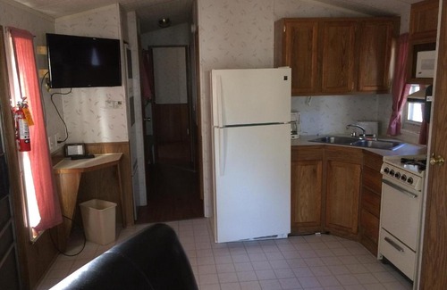 Moody Resort | Moody Beach Camping Resort 38 ft. Park Model 8
