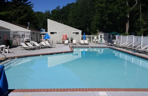 Moody Resort | Moody Beach Camping Resort 38 ft. Park Model 8