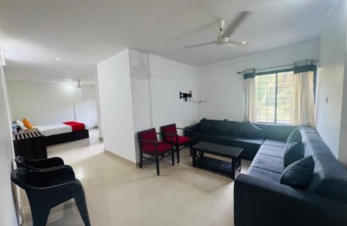 Devikolam Hotel | Moon Way