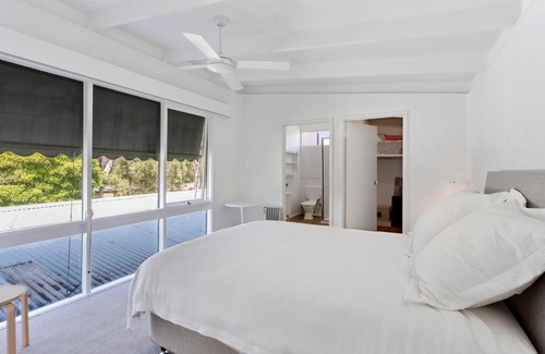 Rye House | Moonah Cottage Rye by Ready Set Stay - BYO LINEN & TOWELS