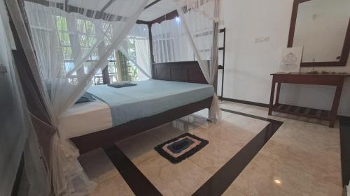 Dickwella Hotel | Moonlight beach