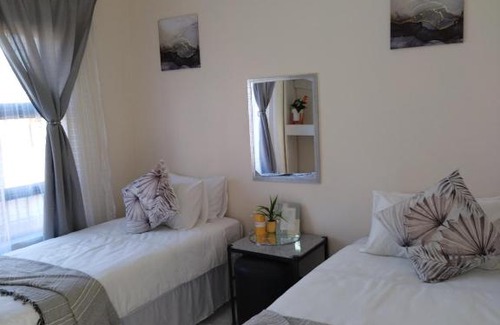Mangaung Bed & Breakfast | Moonlight Inn 207 unit 2C