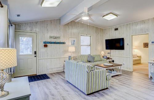 Folly Field House | Moonshell 3