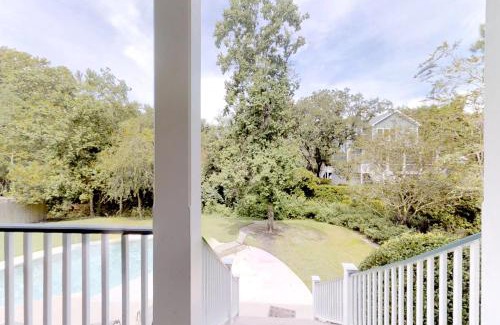 Folly Field House | Moonshell