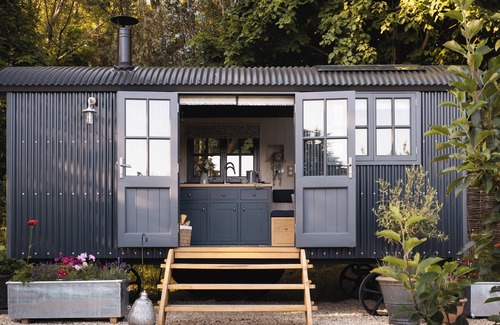 Truro Cottage | Moonshine