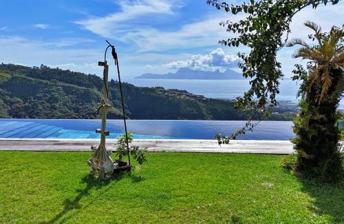 Faaa House | Moorea Horizon Studio with Panoramic View and Pool