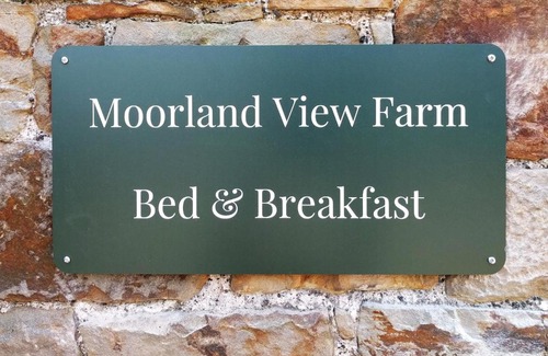 Winkhill Bed & Breakfast | Moorland View Farm B&B