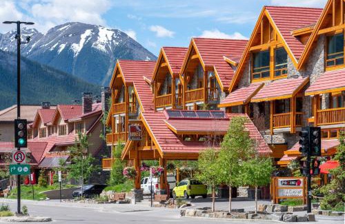 Banff Hotel | Moose Hotel and Suites