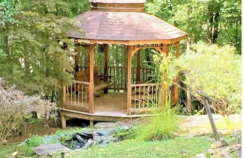 Clarks Chapel House | Moose Manor