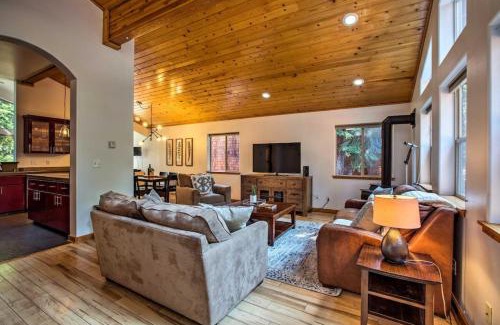 Truckee House | Moosetrack by AvantStay Cozy Cabin In The Heart of Tahoe Donner