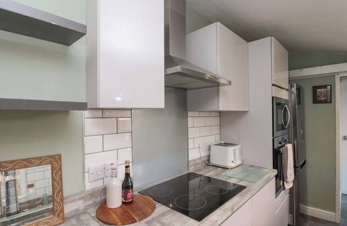 Driffield Cottage | MOOT COTTAGE, family friendly, character holiday cottage in Driffield