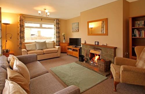 Criccieth House | Mor Edrin