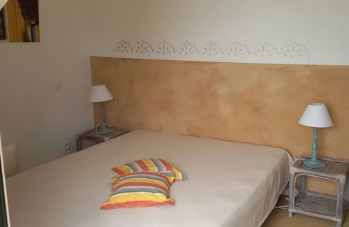 Saint-Gildas-de-Rhuys Villa | Morbihan, seafront, beach access, 1 km from the center of Saint Gildas de Rhuys