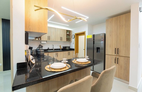 Punal Apartment | Mordern 3BR! 9fl, King Bed! Sti!,
