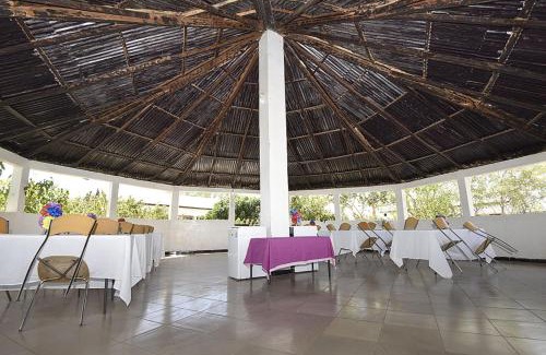 Kwinella Cabin | Morgan Kunda Birding Lodge