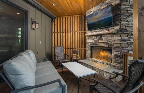 Lenoir House | Morning Glory at Blue Ridge Mountain Club