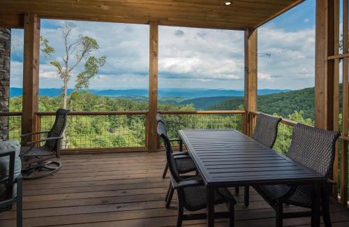 Lenoir House | Morning Glory at Blue Ridge Mountain Club