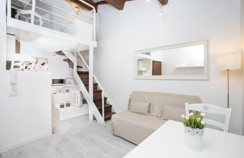Trastevere Apartment | Moro Magenta 1 Casa e Appartamento per Vacanze