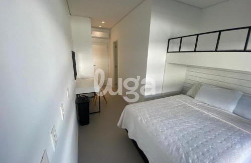 Morro das Pedras Apartment | Morro Pedras: Private Jacuzzi and Resort Pool.
