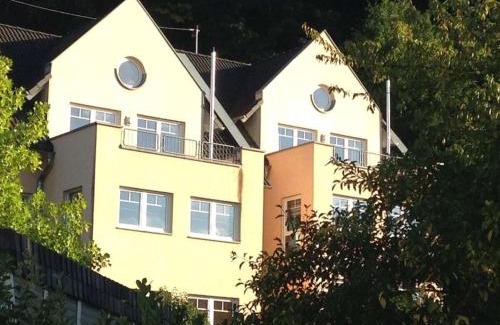 Brodenbach House | Moselschön Comfortable holiday residence