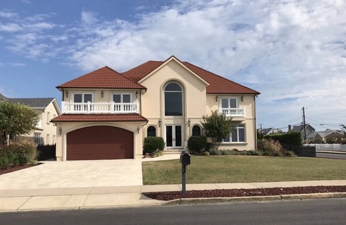 Mantoloking House | MOST DESIRABLE LOCATION IN MANTOLOKING SHORES