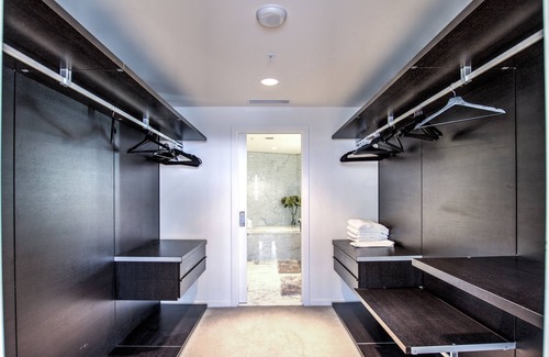 Coal Harbour Apartment | Most Luxury unit in Vancouver with Million $ Views In Coal Harbour !