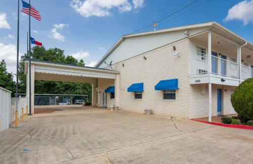 Atlanta Hotel | Motel 6-Atlanta, TX