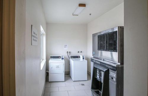 Nephi Hotel | Motel 6-Nephi, UT