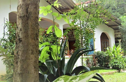 Inamaluwa House | Motel ∙ 8 guests