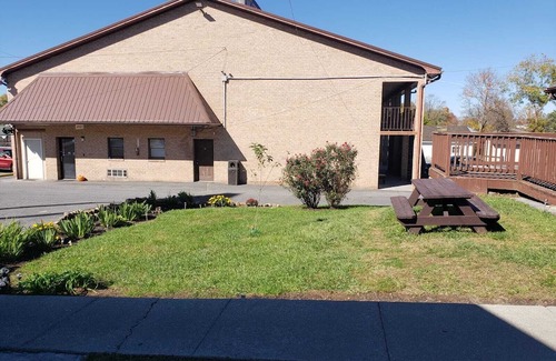 Fairlea Hotel | Motel M Lewisburg