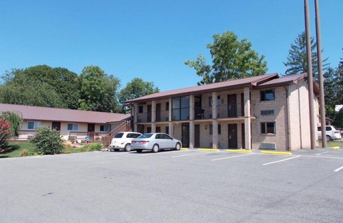 Fairlea Hotel | Motel M Lewisburg
