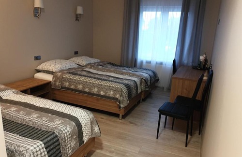 Ustronie Morskie Hotel | motel na stacji paliw
