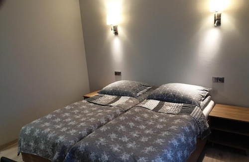 Ustronie Morskie Hotel | motel na stacji paliw
