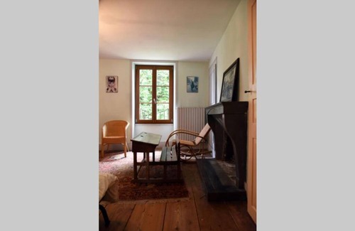 Jancigny House | Moulin dans un parc d’élevage à Daims