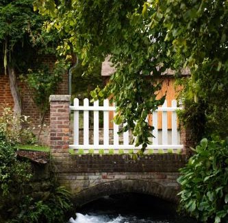 Hondouville House | Moulin de la Fontaine