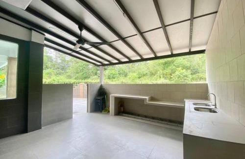 Taman Mount Austin House | Mount Austin Landed Corner House 11 pax BBQ Pit Mahjong